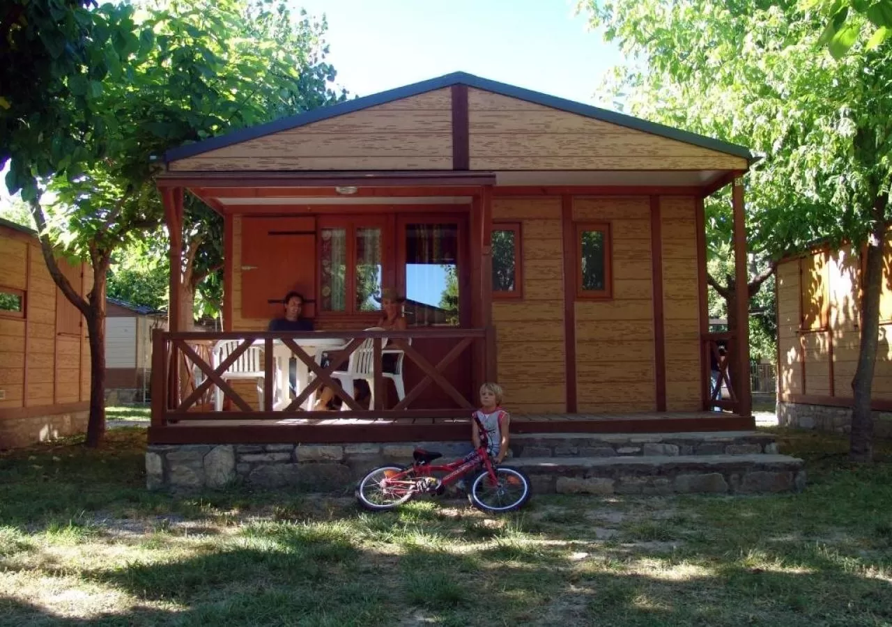 Camping Peña Montañesa bungalow