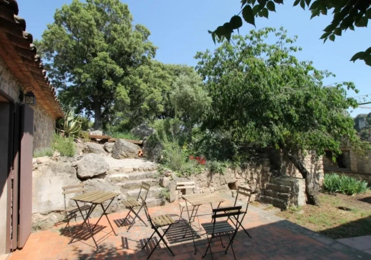 castellotdefarena-jardin-5498