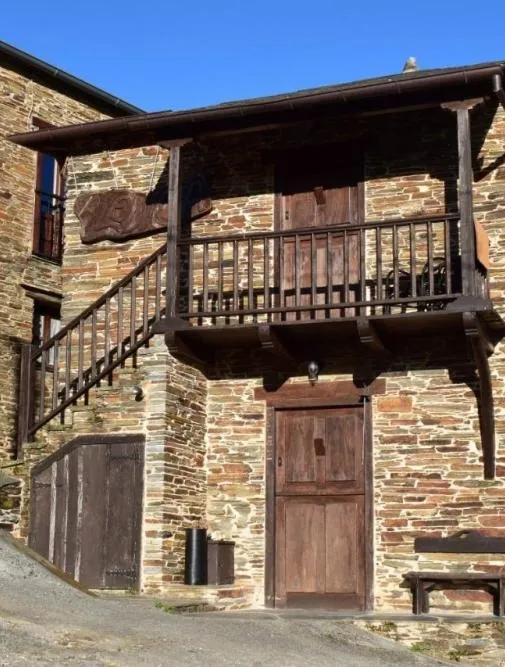 Casas de Outeiro